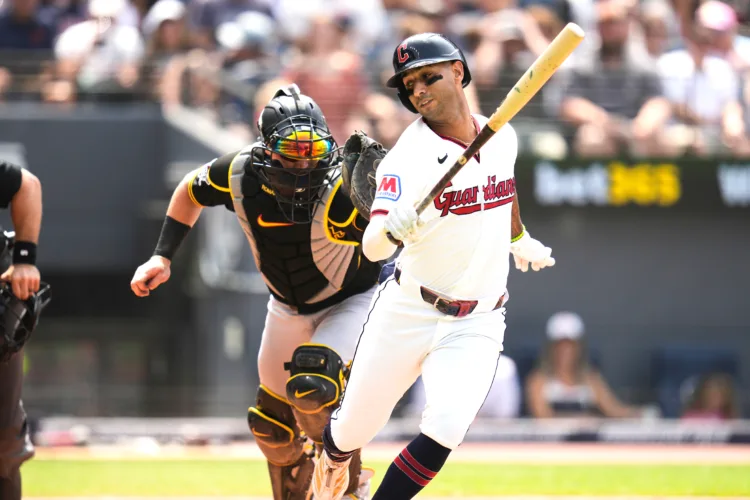 Skenes guides Buccos past Guards